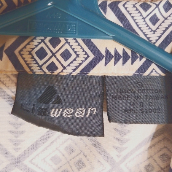 XL women's blue short sleeve button up down graphic geometric pattern print work - Picture 3 of 5